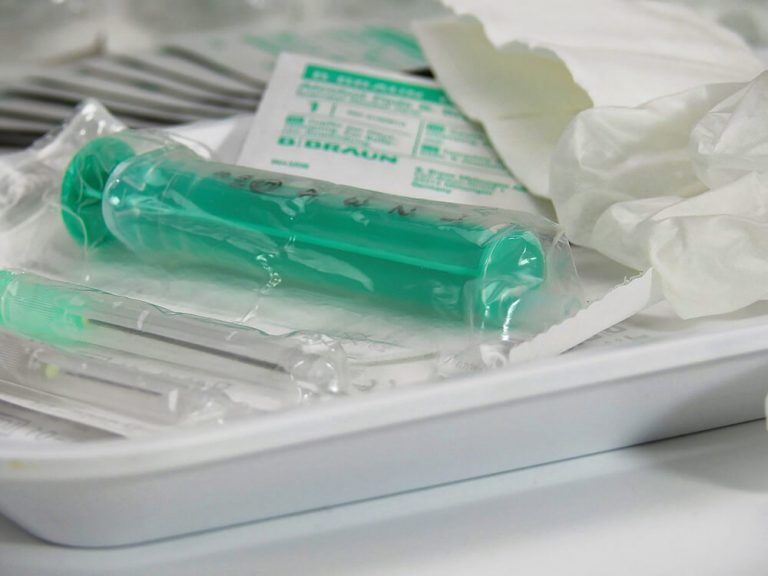 What You Need To Know About Vaccines And Shoulder Injuries Urban Taylor